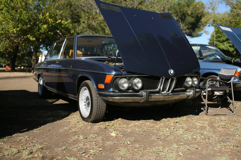 Illustration for article titled SoCal Vintage BMWs: Where the turn-signal-using BMW owners come to play